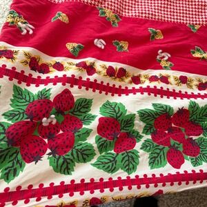 Vintage Red Patchwork Tied Quilt Comforter Strawberry Bandana Gingham 86x78 READ